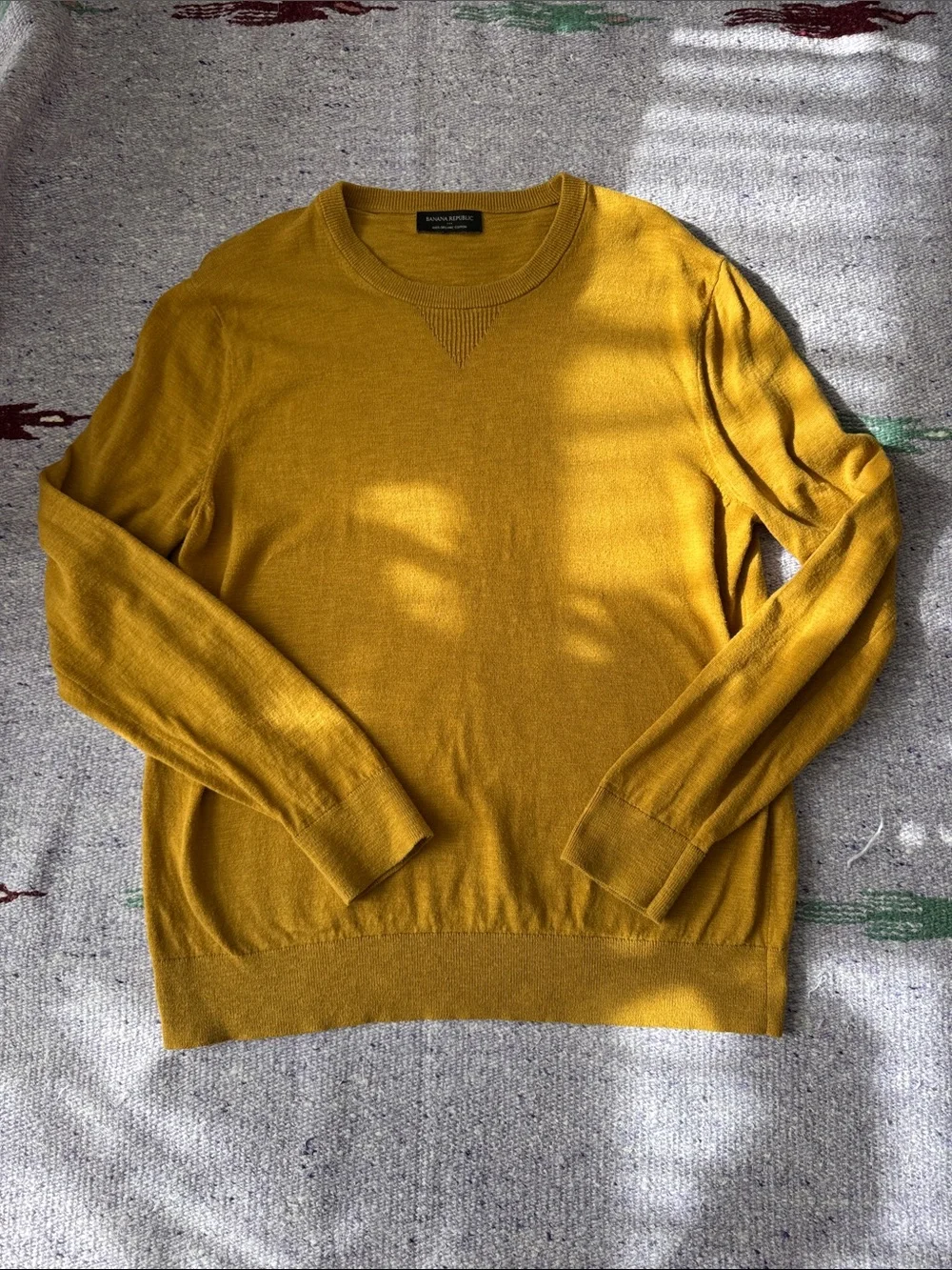 Banana Republic Men’s Organic Cotton Crewneck Sweater Mustard Gold Size L